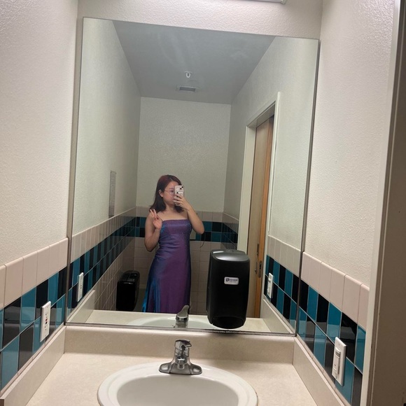 Vintage Iridescent Purple beaded Prom dress - Picture 8 of 8